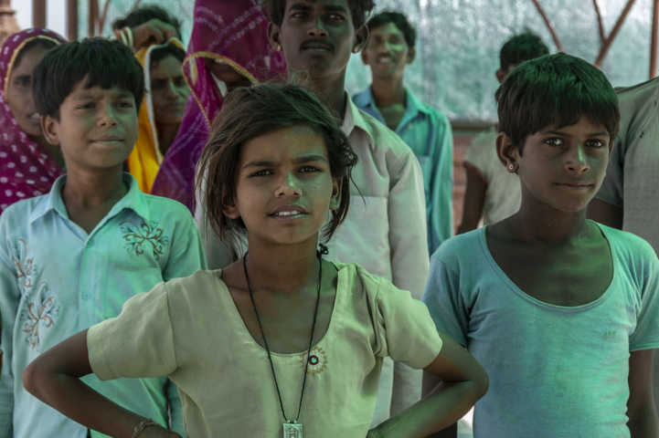 53 - India - Osian - jovenes